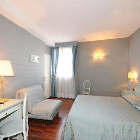 Casa de hóspedes Antica 3*