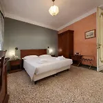 لوكاندا أنتيكا فينيزيا 3* البندقية